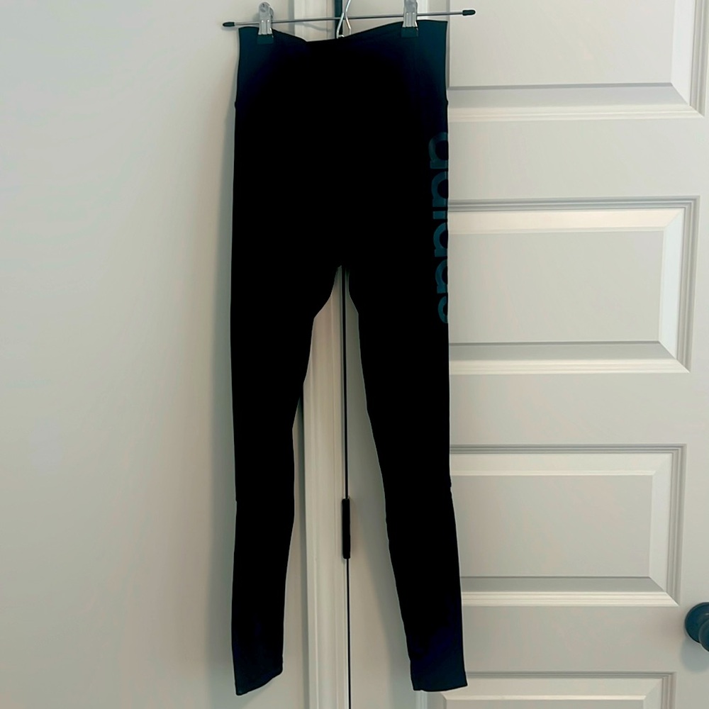 Adidas leggings
